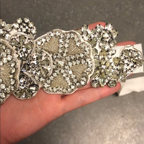 Vera Wang bridal wedding sash - Picture 5 of 5